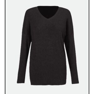 Cabi NWT 4370 L  Black V-Neck Sweater